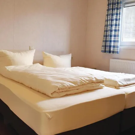 2 Bedroom Lovely In *